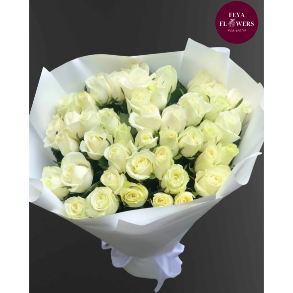 Букет из 75 белых роз